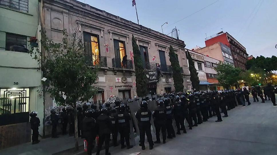 RECUPERA POLICÍA DE CIUDAD DE MÉXICO INSTALACIONES DE LA CNDH