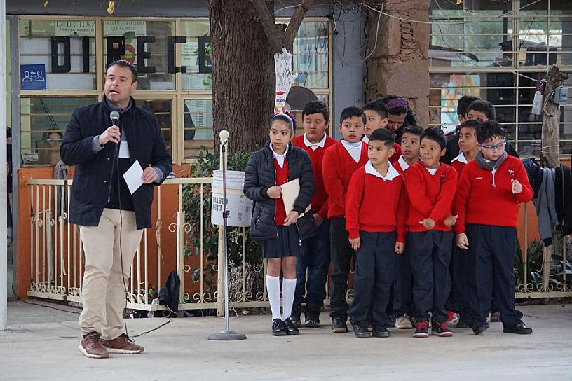 Educación, un eje para construir el tejido social: Miguel Varela