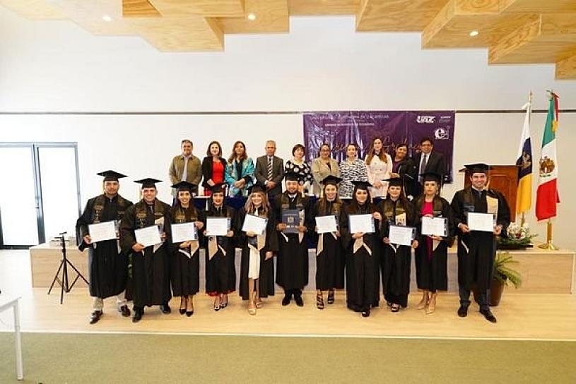 EGRESA PRIMERA GENERACIÓN DE LA LICENCIATURA EN ECONOMÍA EN MODALIDAD SEMIESCOLARIZADA