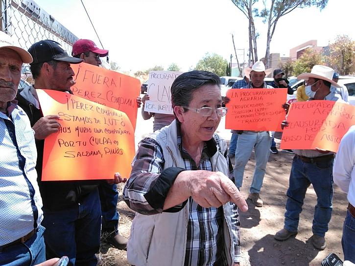 PROTESTAN EJIDATARIOS DE PINOS EN LA PROCURADURÍA AGRARIA