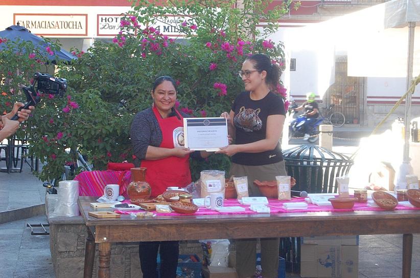 ELABORAN CHOCOLATE DE METATE EN JEREZ