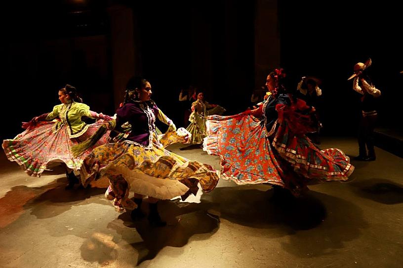 EL BALLET TELPOCHCALLI PRESENTE EN EL ANIVERSARIO 450 DE LA FUNDACIÓN DE JEREZ 