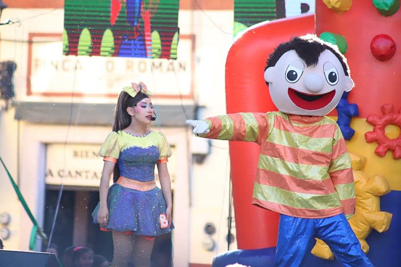 EL ESPECTÁCULO DE BELY Y BETO LLENA EL FORO BICENTENARIO 