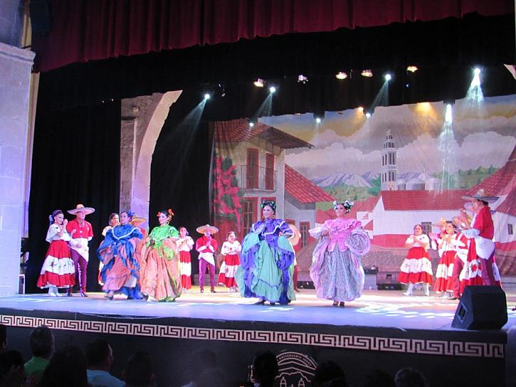 EL GRUPO TELPOCHCALLI, PRESENTE EN CONCURSO NACIONAL DE DANZA FOLCLÓRICA