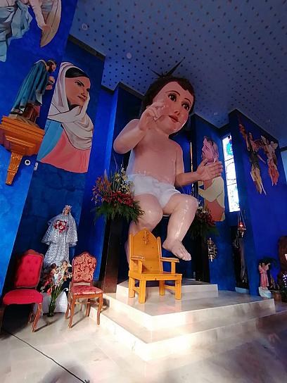 EL NIÑO DIOS DEL AMOR, LA GRAN ESCULTURA QUE PROTEJE A UNA COMUNIDAD