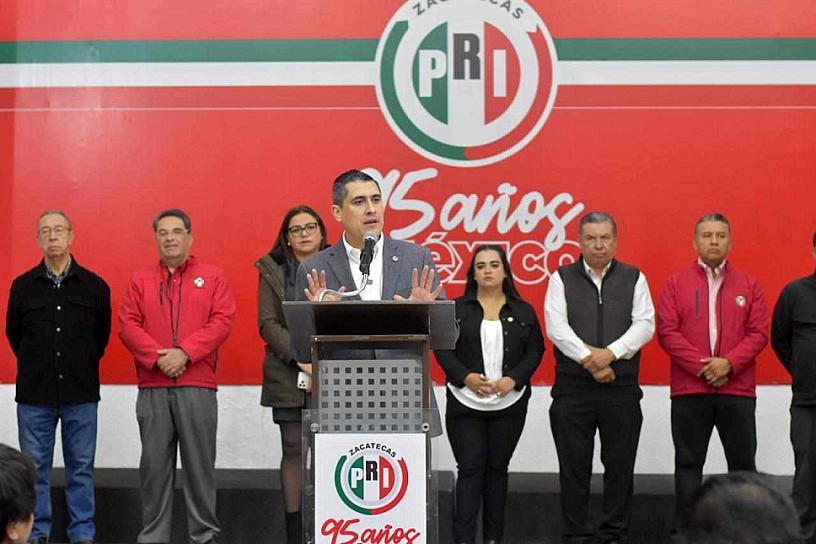 EL PEF 2025 NO ATIENDE LAS NECESIDADES REALES DE LOS MEXICANOS: CARLOS PEÑA