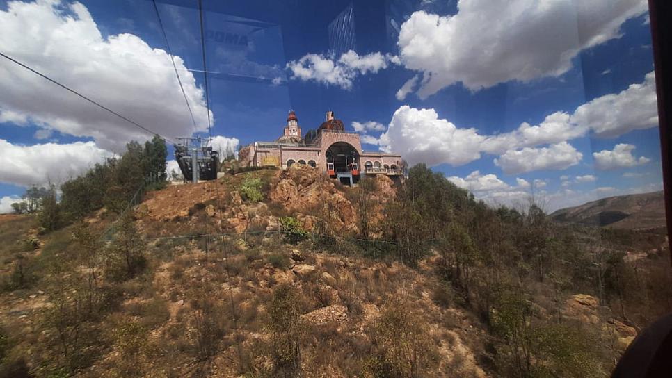 EL TELEFÉRICO RECIBE A MILES DE VISITANTES