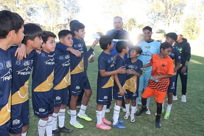 EMOCIONES Y BUEN FUTBOL EN EL TORNEO INFANTIL DE FERIA