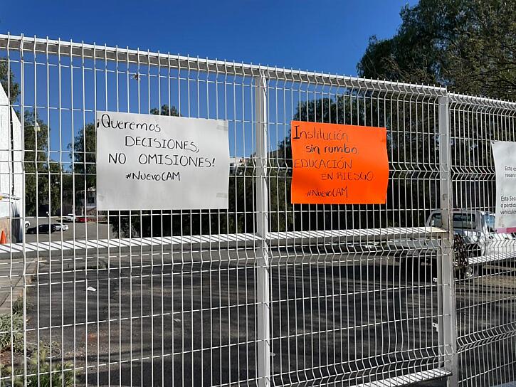 TOMAN DOCENTES DEL CAM INSTALACIONES DE LA SEZ
