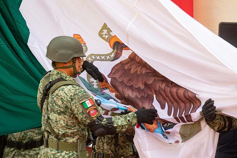 ENCABEZA GOBERNADOR DESFILE CONMEMORATIVO DEL 213 ANIVERSARIO DE LA INDEPENDENCIA DE MÉXICO