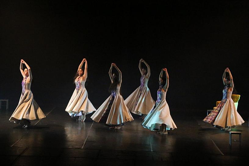 ENCANTA  ESPECTÁCULO “AUSENCIA”, DE LA COMPAÑÍA 360 DANZA