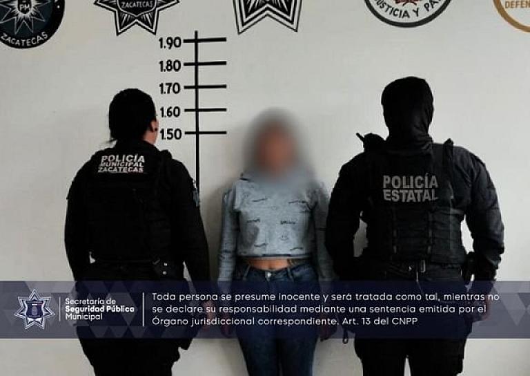 EN COLINAS DEL PADRE, DETIENEN A DOS MUJERES POR INTENTO DE ROBO 