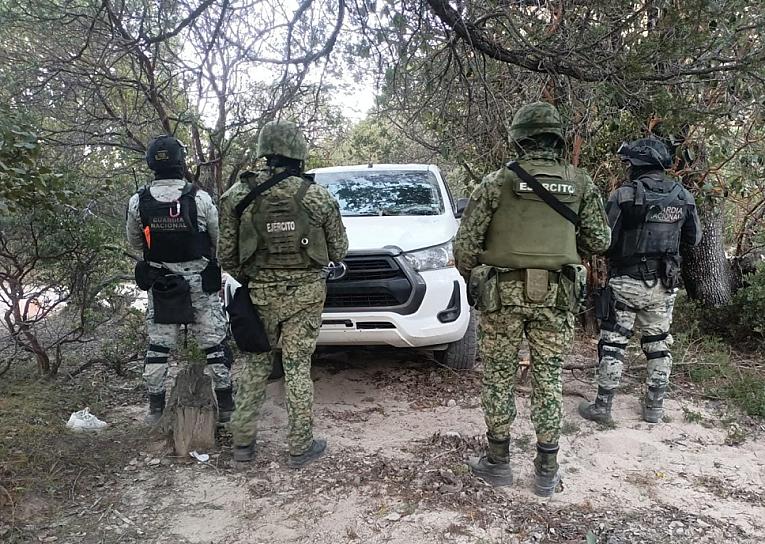 EN OPERATIVO DE SEGURIDAD, MUERE UNA PERSONA Y DETIENEN A UNA MUJER 