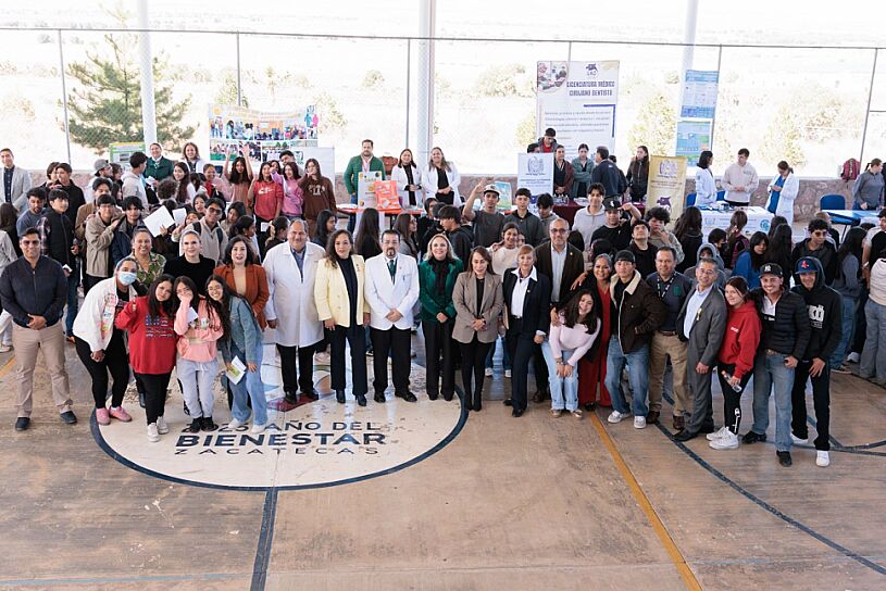ARRANCA VACUNACIÓN EN PREPARATORIA UAZ PARA ESTUDIANTES