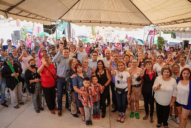 ENTREGA ALCALDE CAPITALINO OBRA DE PAVIMENTACIÓN EL COLONIA MECÁNICOS 