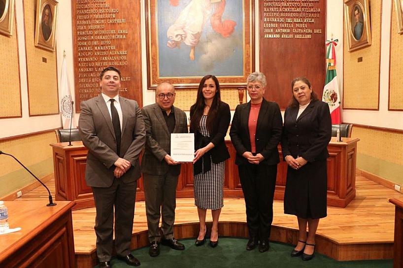 ENTREGA CDHEZ INFORME DE ACTIVIDADES 2022 A LOS TRES PODERES