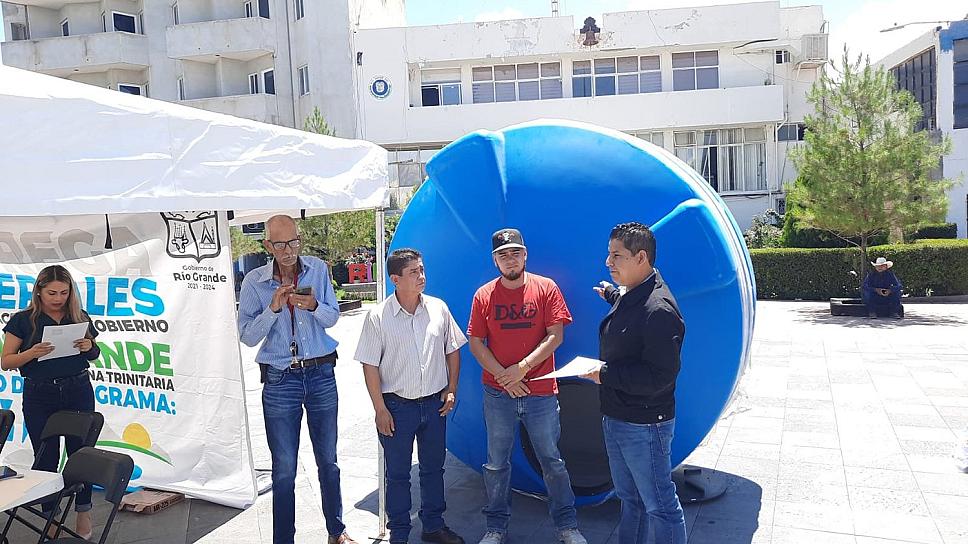 ENTREGA CONGREGACIÓN MARIANA TRINITARIA APOYOS EN RÍO GRANDE