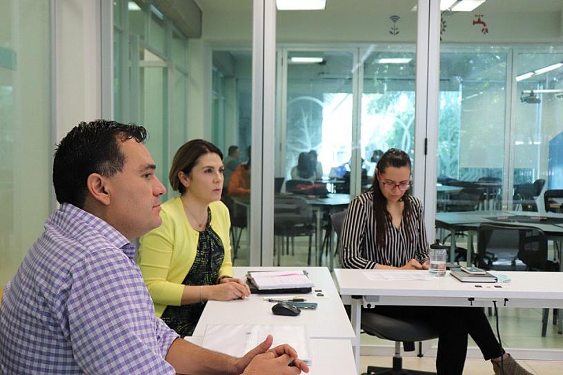 ENTREGA COZCYT APOYOS ECONÓMICOS A INVESTIGADORES