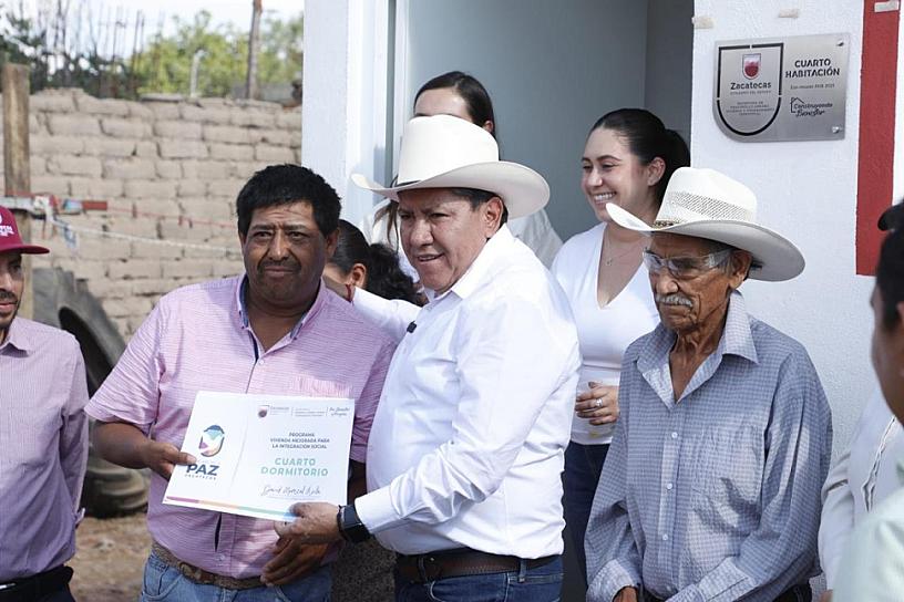 ENTREGA DAVID MONREAL AMPLIACIONES DE VIVIENDAS EN SAN JERÓNIMO