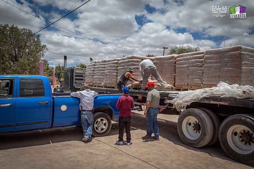 ENTREGA DE 54 TONELADAS DE CEMENTO EN LA COMUNIDAD SAN BLAS
