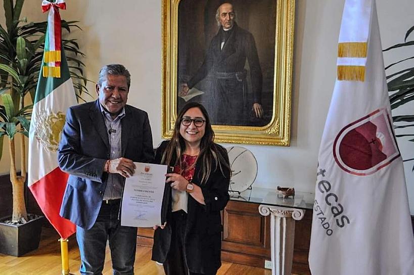 ENTREGA DMA NOMBRAMIENTO A COORDINADORA DE LA OFICINA DEL GOBERNADOR