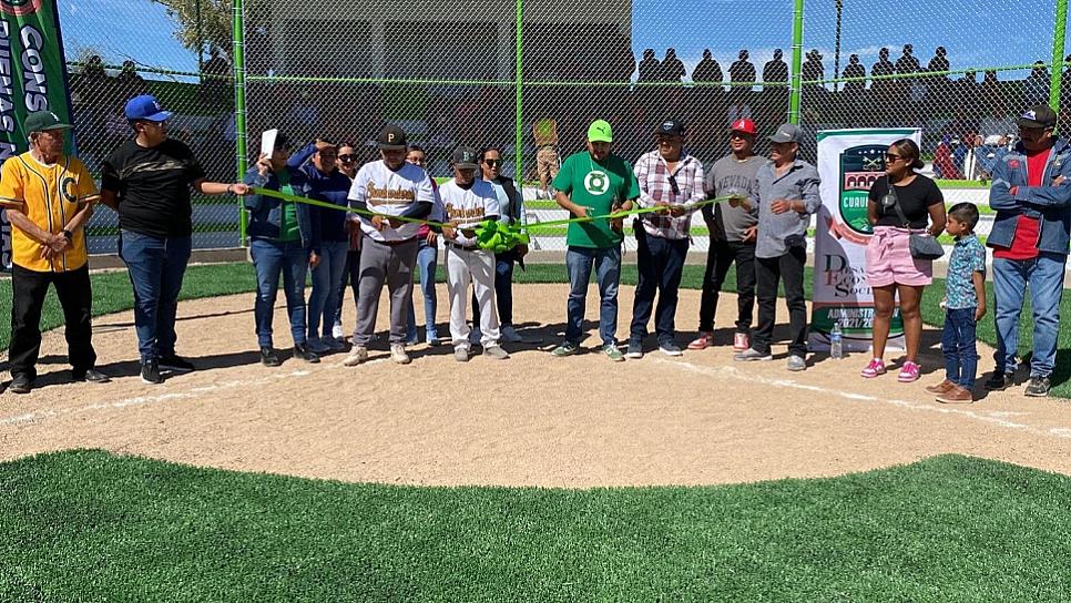 ENTREGA FRANCISCO ARCOS PARQUE DE BEISBOL