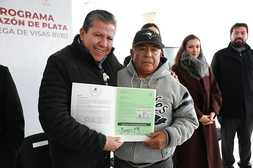 Entregan 43 visas del programa Corazón de Plata