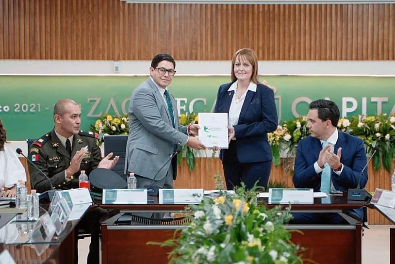 ENTREGA JORGE MIRANDA SU SEGUNDO INFORME DE GOBIERNO A CABILDO MUNICIPAL