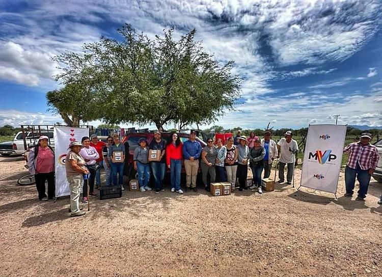 ENTREGA MIGUEL VARELA APOYOS A COMUNIDADES JEREZANAS 