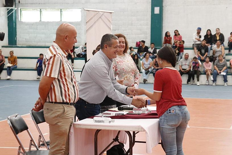 ENTREGA MUNICIPIO DE JEREZ BECAS DE EDUCACIÓN BÁSICA