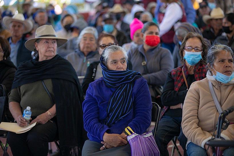 ENTREGAN 1,712 TARJETAS PENSIÓN PARA ADULTOS MAYORES