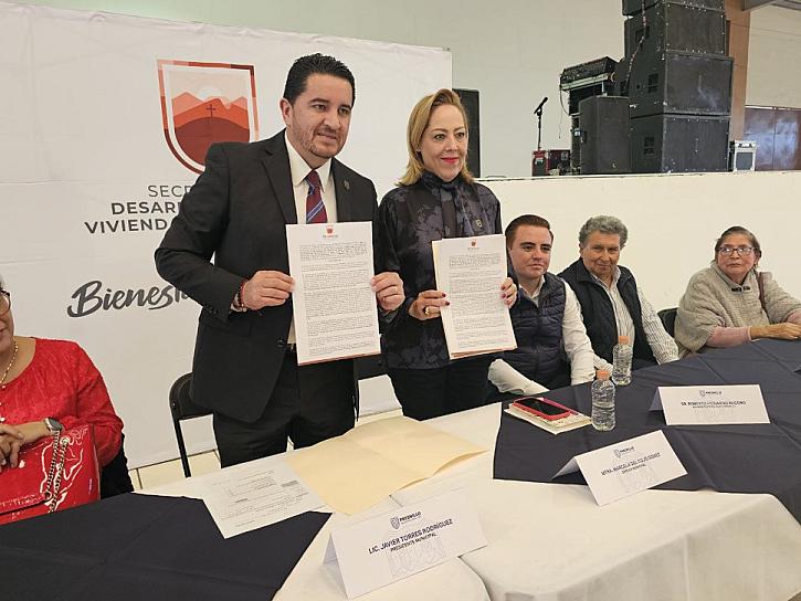 ENTREGAN 230 ESCRITURAS EN FRESNILLO