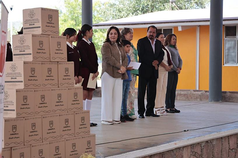 ENTREGAN 5 TONELADAS DE APOYO ALIMENTARIO AL CEBAARE