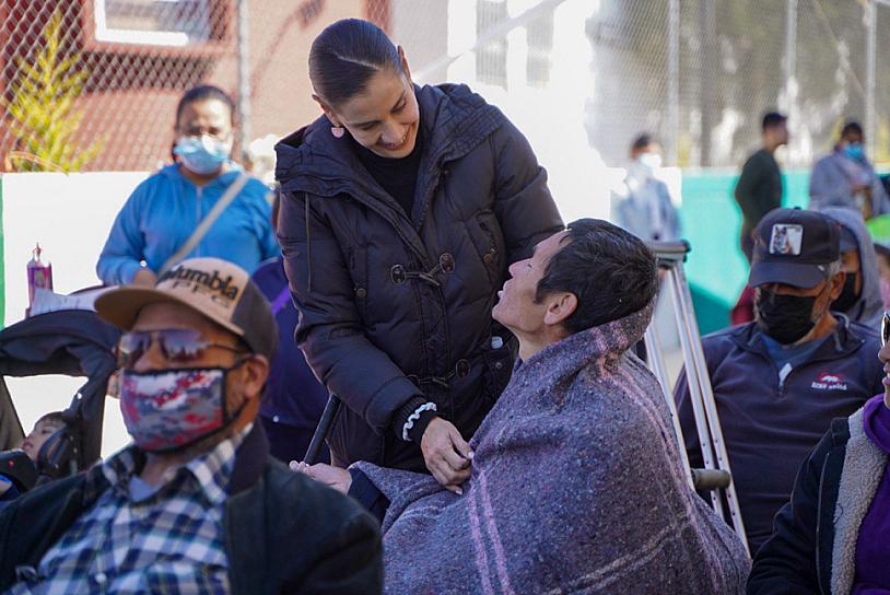 ENTREGAN APOYOS DEL PROGRAMA INCLUYENDO CON AMOR