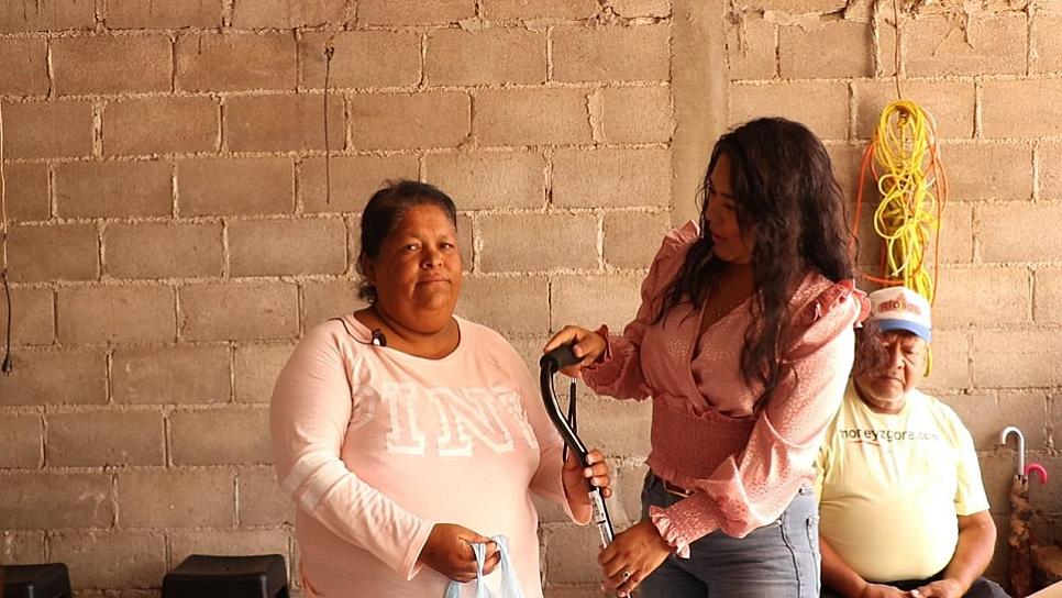 ENTREGAN APOYOS FUNCIONALES EN COMUNIDADES DE RÍO GRANDE 