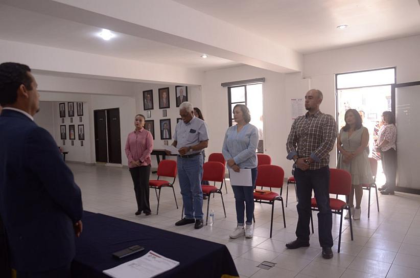 ENTREGAN CONSTANCIA A CONTENDIENTES PARA RENOVAR LA SECRETARÍA DEL SPAUAZ