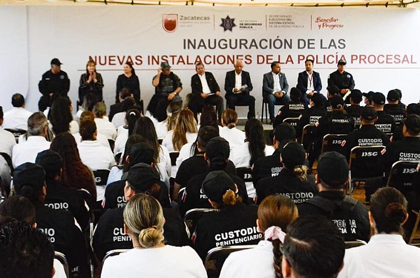 ENTREGAN ESTÍMULOS A POLICÍAS PENITENCIARIOS E INAUGURAN EDIFICIO DE LA POLICÍA PROCESAL 