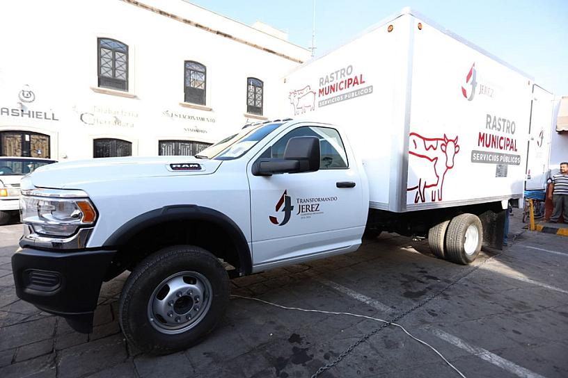 ENTREGAN NUEVO VEHÍCULO AL RASTRO MUNICIPAL DE JEREZ