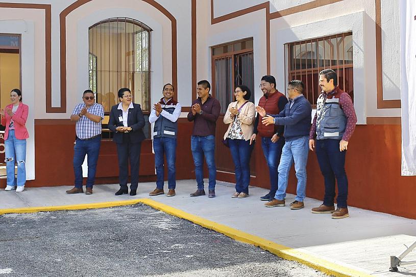 ENTREGAN OBRA DE PAVIMENTACIÓN EN EL CENTRO DE DESARROLLO PARA EL BIENESTAR