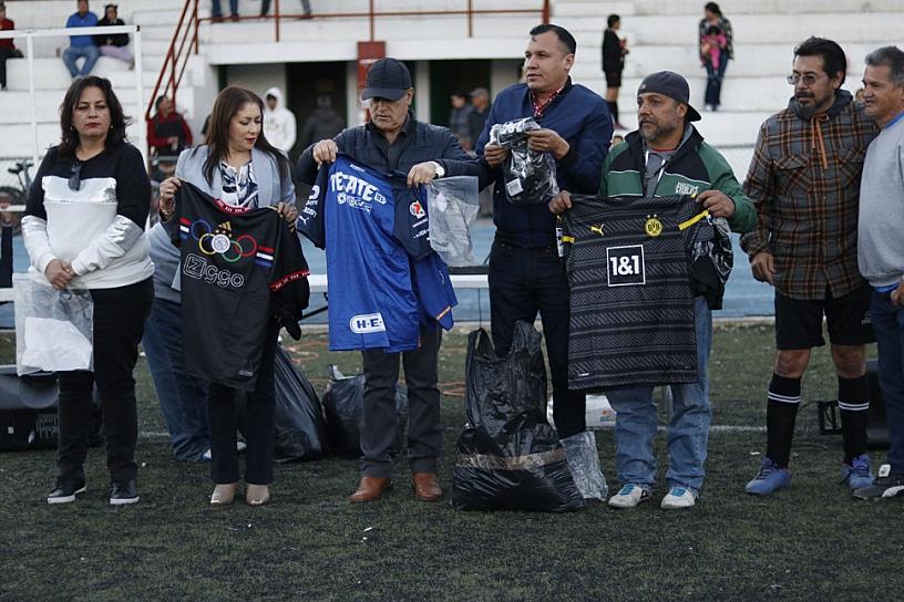 ENTREGAN PREMIOS A GANADORES DE LA LIGA DE FÚTBOL CATEGORÍA GOLDEN EN JEREZ