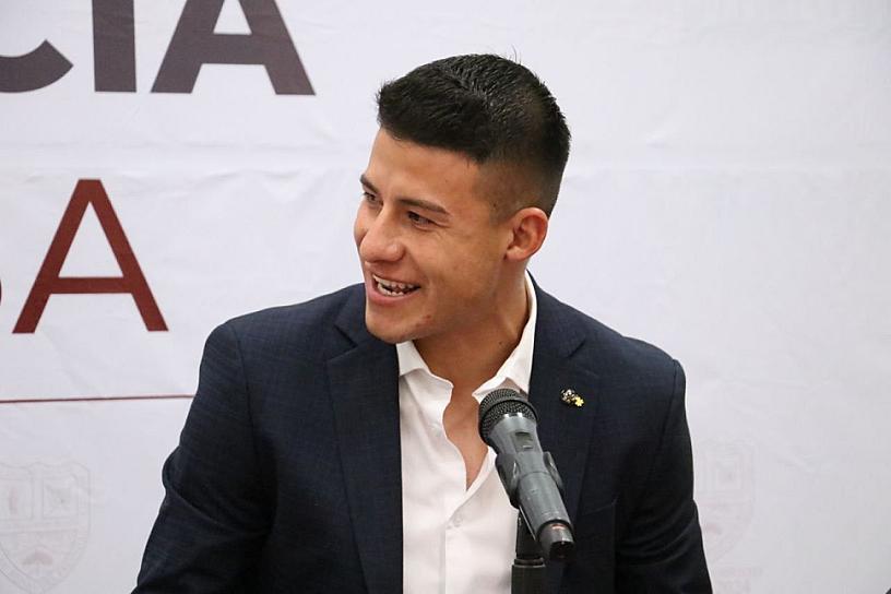 ENTREGAN RECONOCIMIENTO AL DEPORTISTA FRESNILLENSE ILIAN HERNÁNDEZ