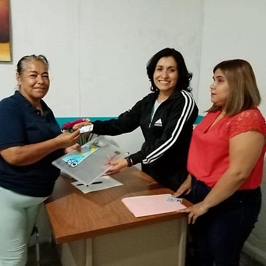 ENTREGAN TARJETONES PARA PERSONAS CON DISCAPACIDAD EN CONCHA DEL ORO 