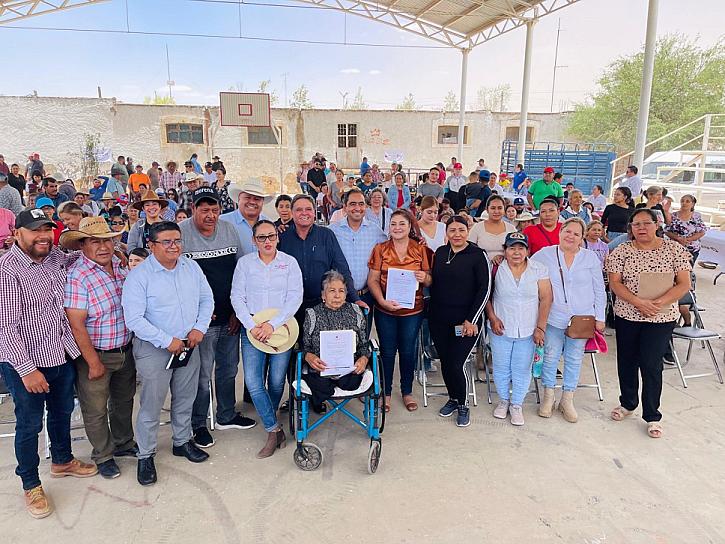 ENTREGA PEPE SALDÍVAR APOYOS AGRÍCOLAS A MUJERES Y JÓVENES PRODUCTORES