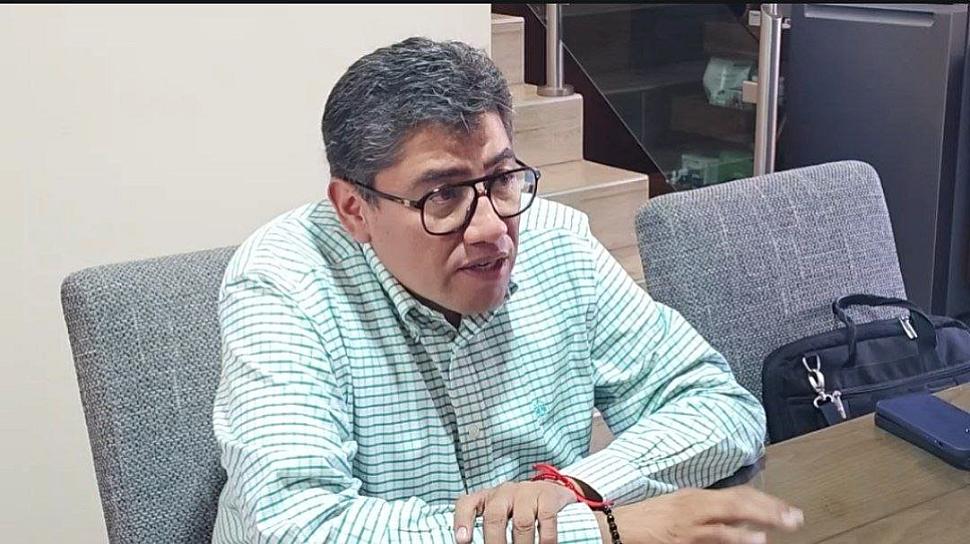 ENTREGARÁN DOCTORADO HONORIS CAUSA A SAÚL MONREAL