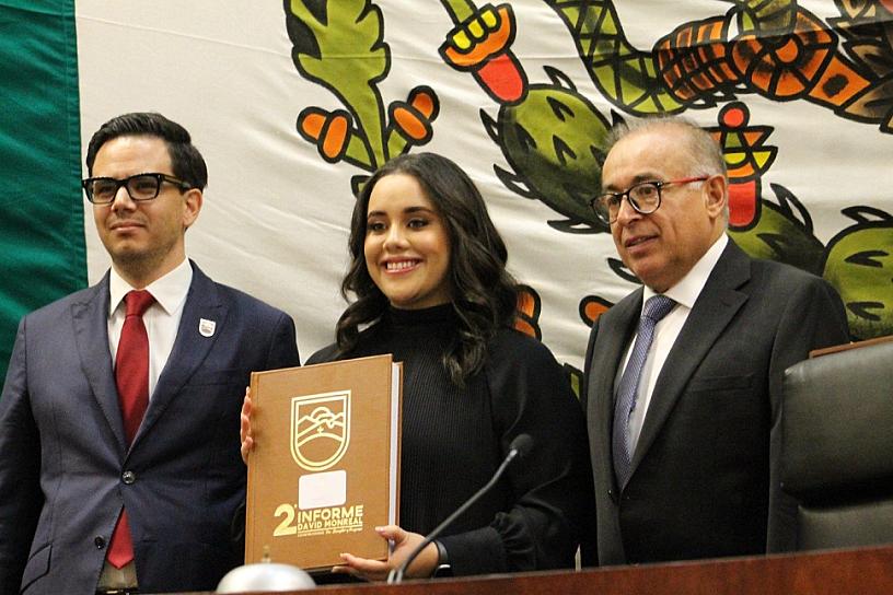 ENTREGA RODRIGO REYES SEGUNDO INFORME A LA LXIV LEGISLATURA 