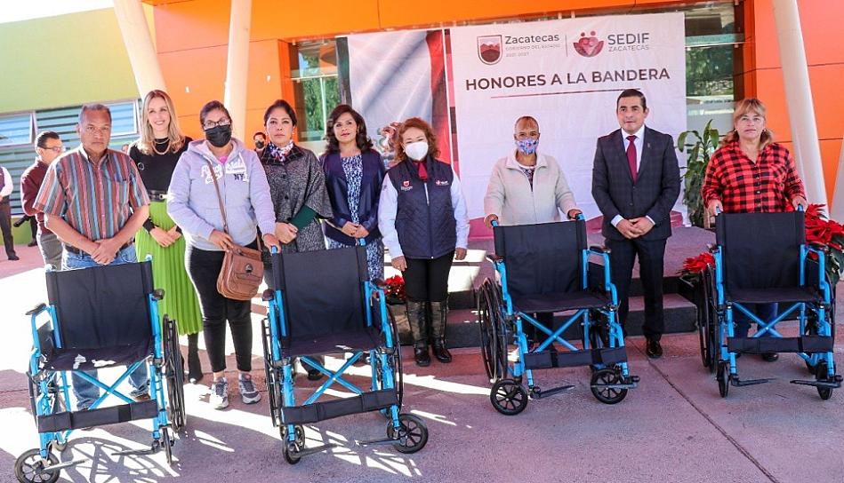 ENTREGA SEDIF APARATOS AUDITIVOS Y FUNCIONALES A PACIENTES DEL CREE&nbsp;