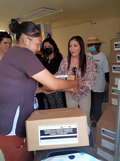 ENTREGA SMDIF JEREZ APOYOS ALIMENTARIOS DE NUEVO PADRÓN 