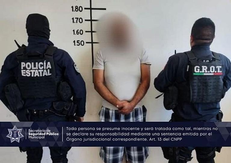 EN TRES CRUCES, DETIENEN A UN SUJETO POR NARCOMENUDEO