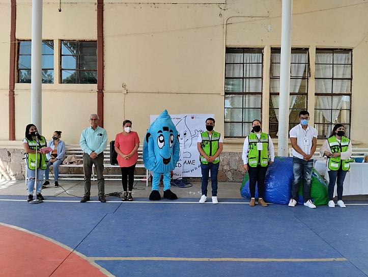 EN VALPARAÍSO, ALUMNOS DE PRIMARIA PROMUEVEN EL CUIDADO DEL AGUA 