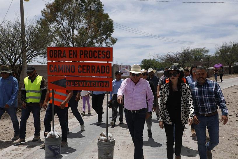 EN VILLANUEVA, CONSTRUYEN ANDADOR RURAL 
